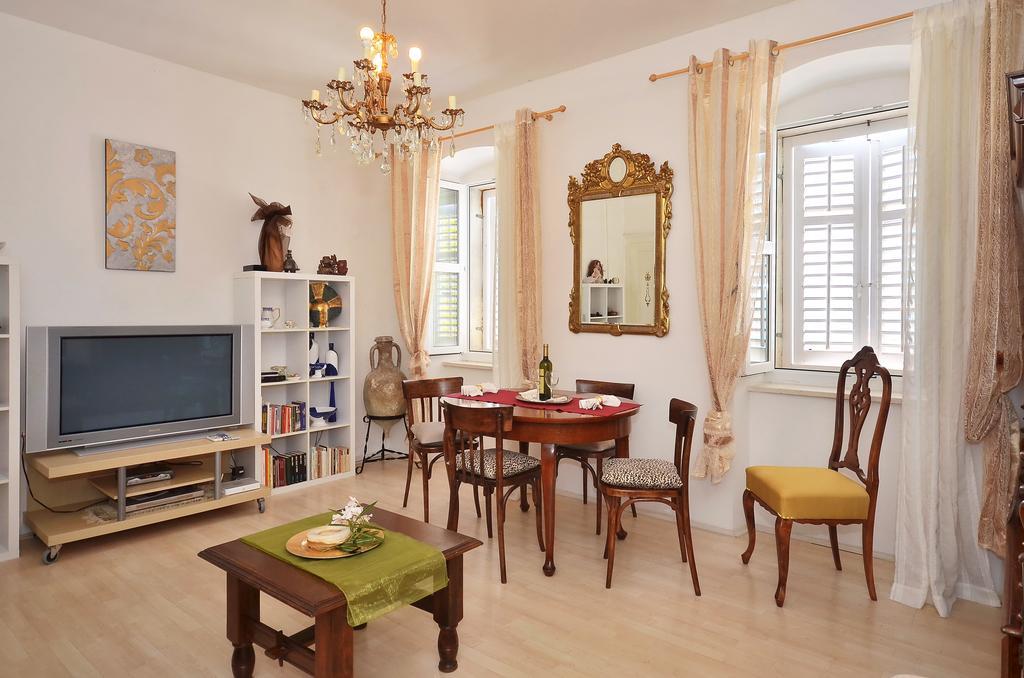 Apartment Pere S Mora Mimice Kamer foto